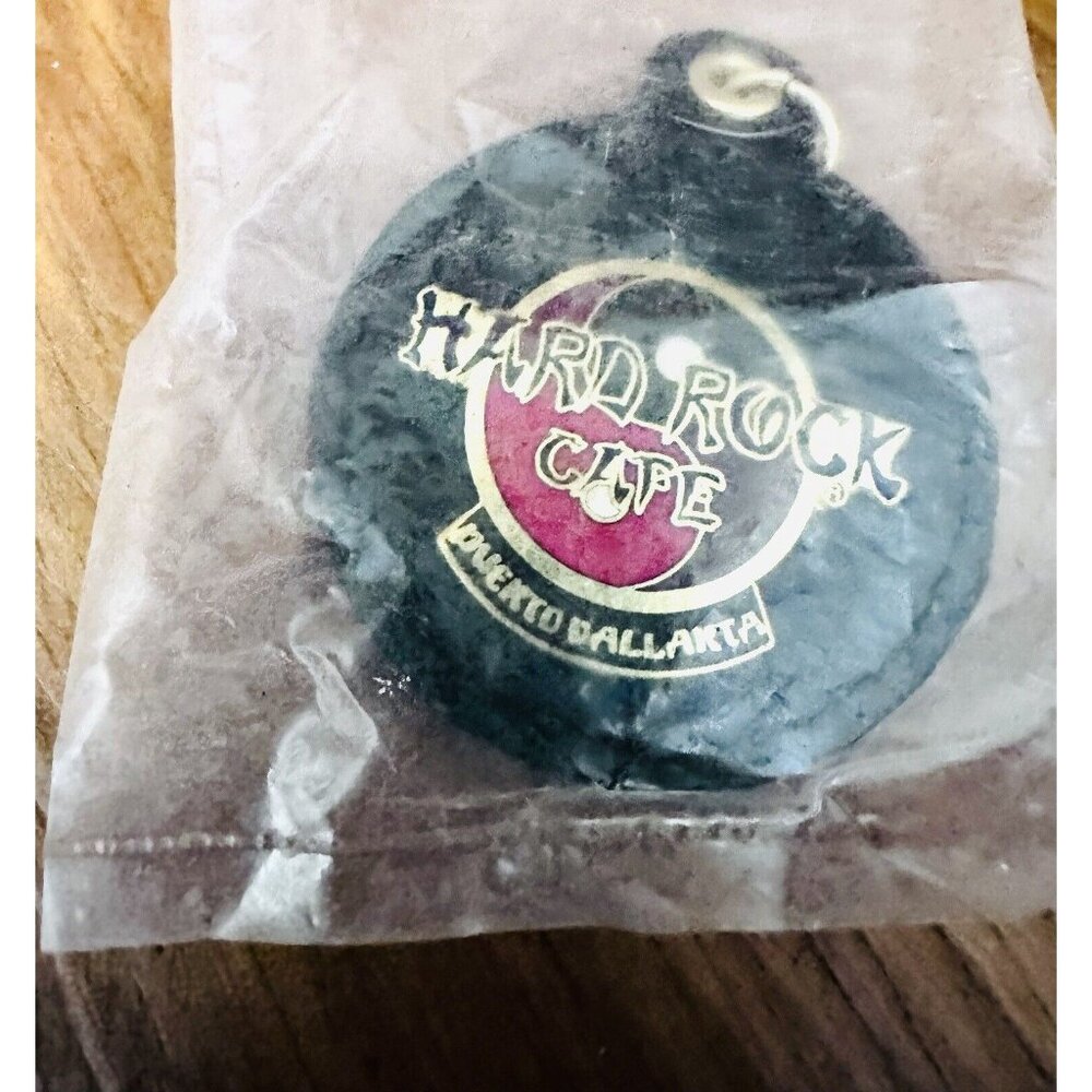 Hard Rock Cafe Puerto Vallarta, Mexico Keychain Mexican Souvenir Keyring Gift